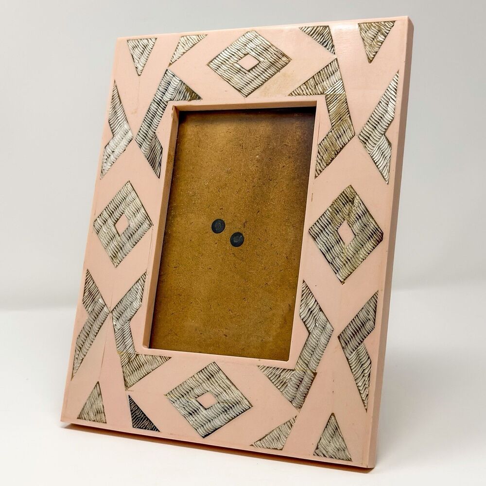 Anthropologie Capiz Shell Inlay 4x6 Picture Frame Blush Pink Geometric - Picture 2 of 8